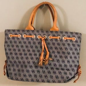Vintage Dooney & Bourke purse